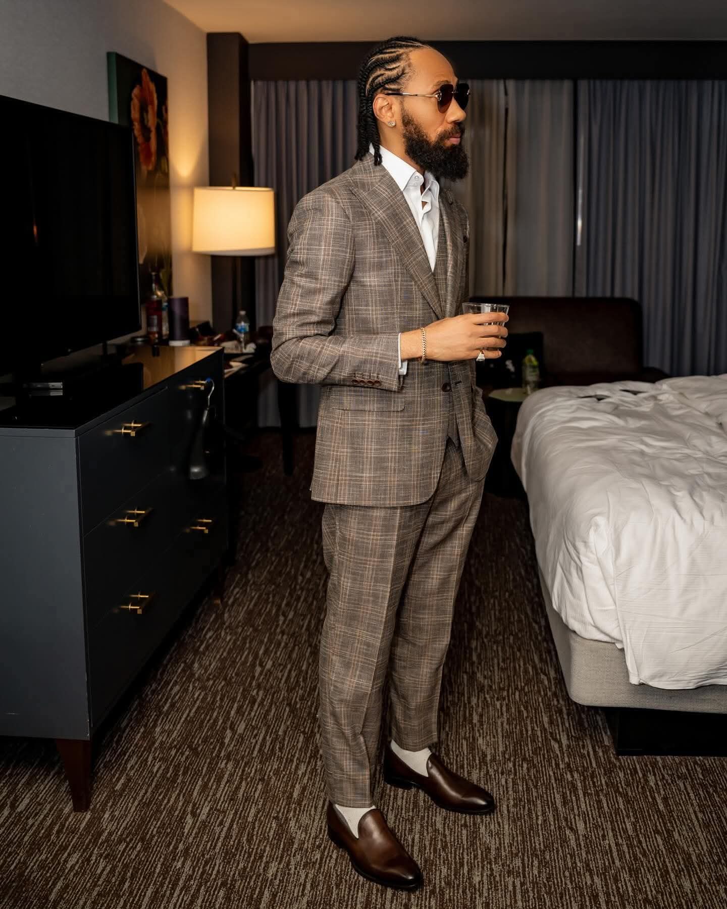 Why I send my House maid to UK---Nigerian Singer, Phyno reveals. 