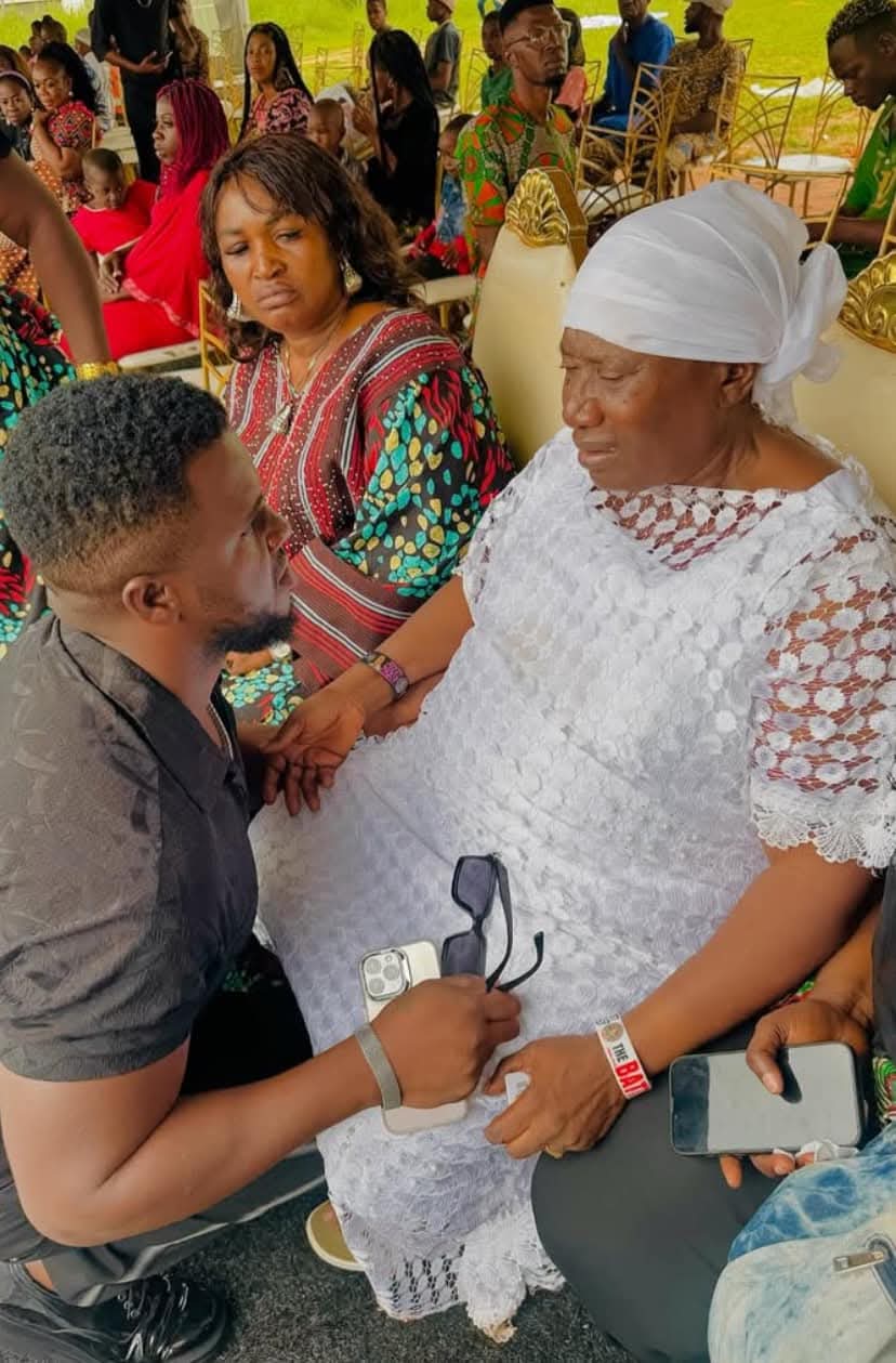 Sad: Actress Chinwe Owo Laid her husband to rest.