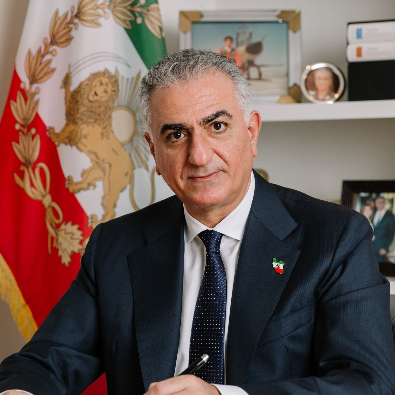 Prince Reza Pahlavi to lead Iran.